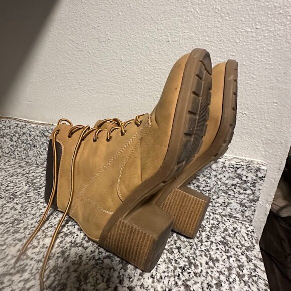 Mudd Lace-Up Heeled Combat Boots Tan Size 10 - Picture 4 of 4